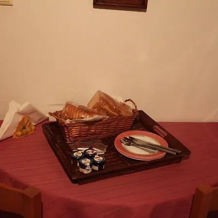Johns House For A Greek Summer Hébergement de vacances