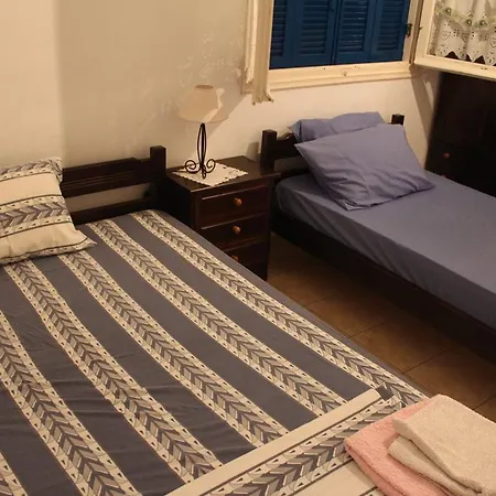 Johns House For A Greek Summer * Mesaria (Andros)